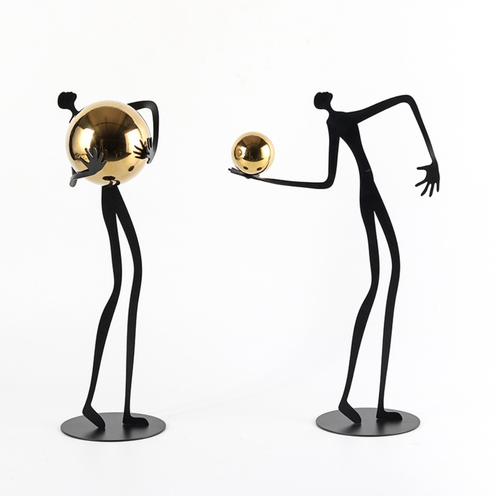 Modern Art Ball-Holding Charac - Art Craft Hotel ulasan dan harga