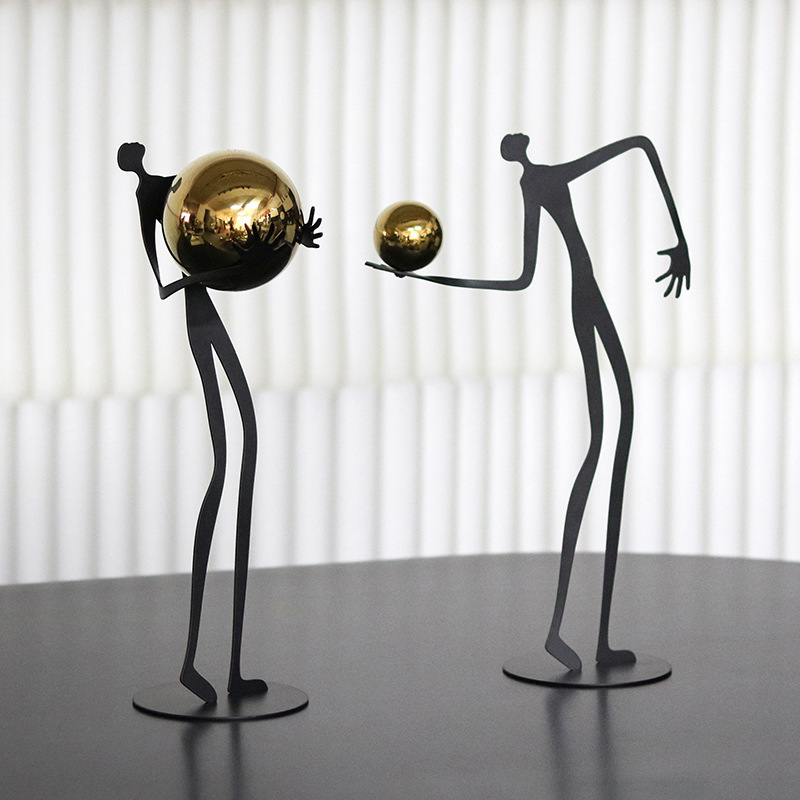Modern Art Ball-Holding Charac - Art Craft Hotel ulasan dan harga