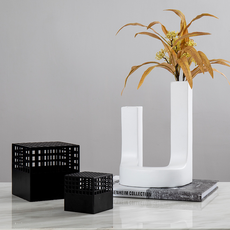 Modern Black Grid Metal Art Cr - Art Craft Hotel ulasan dan harga